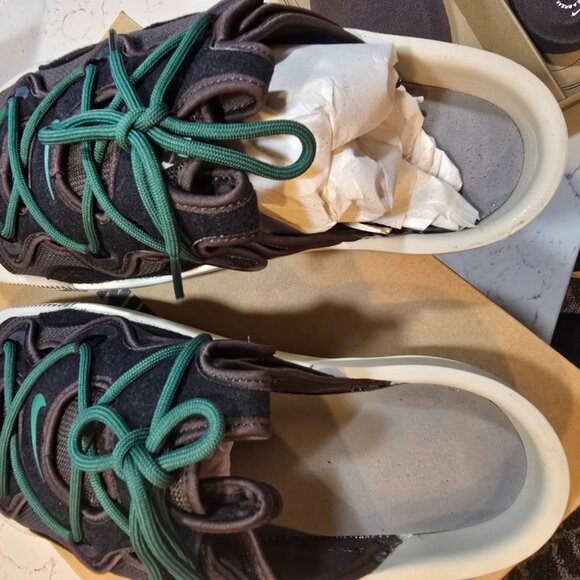 Nike Gray and Green Men's Sandals - Picture 7 of 16